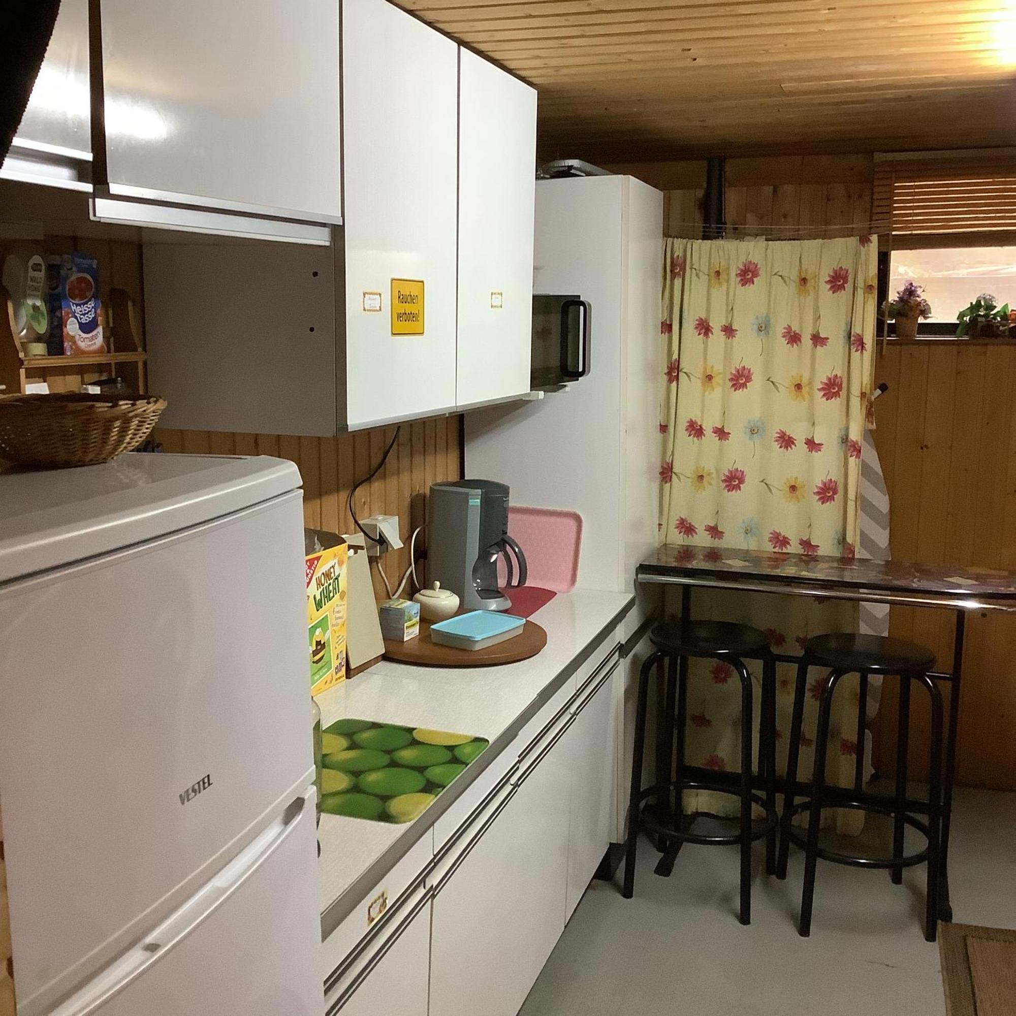 Schoenes Doppelbettzimmer Im Untergeschoss Inkl Parkplatz Nach Verfuegbarkeit Essen Exterior foto