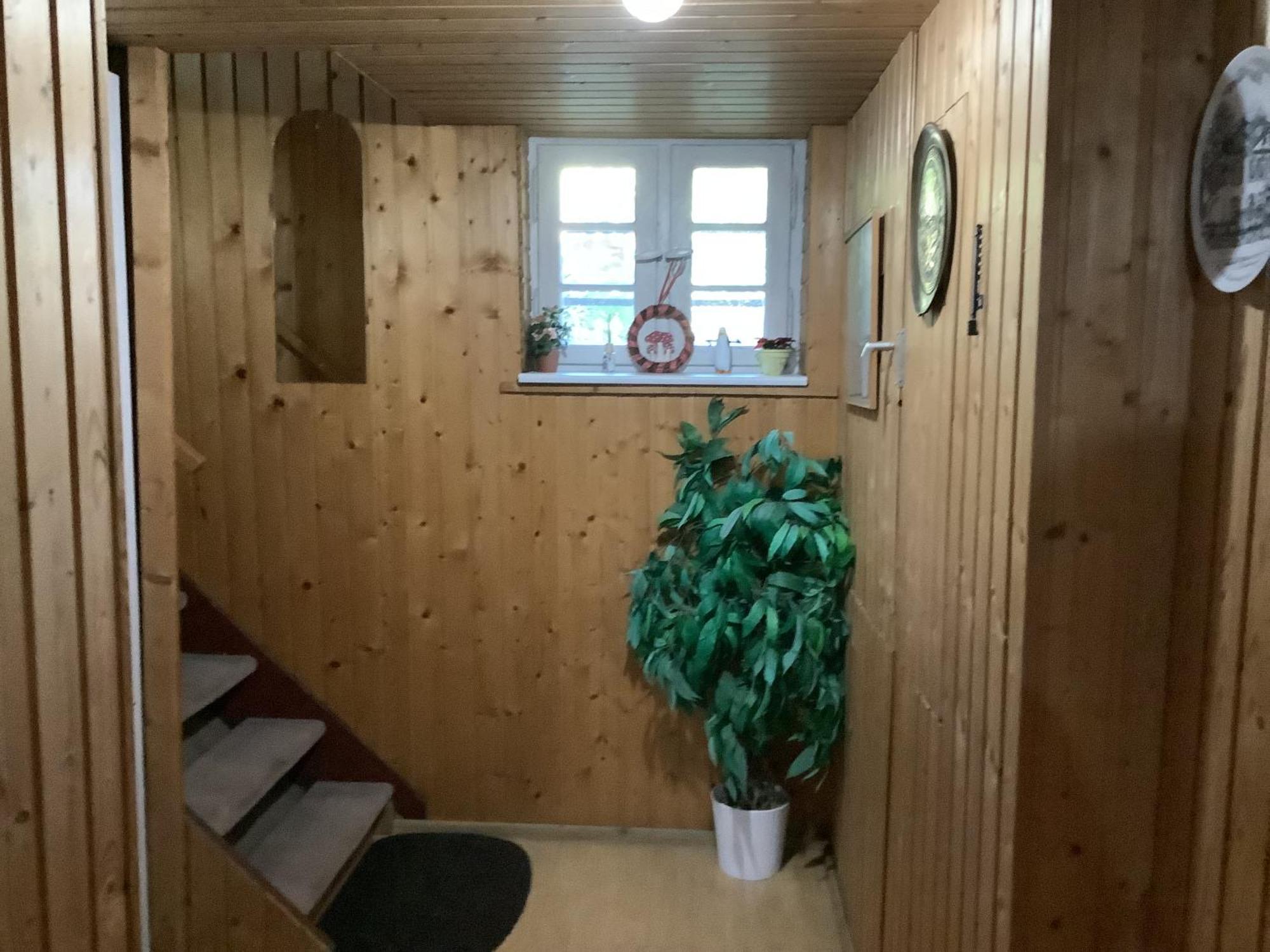 Schoenes Doppelbettzimmer Im Untergeschoss Inkl Parkplatz Nach Verfuegbarkeit Essen Exterior foto